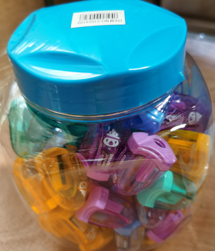 [21024100] Ascutitoare cu container plastic simpla CN CL132